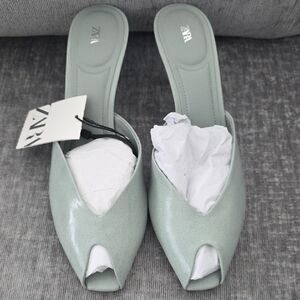 Zara Women's Light Green Peep-Toe Mules Sz 40
